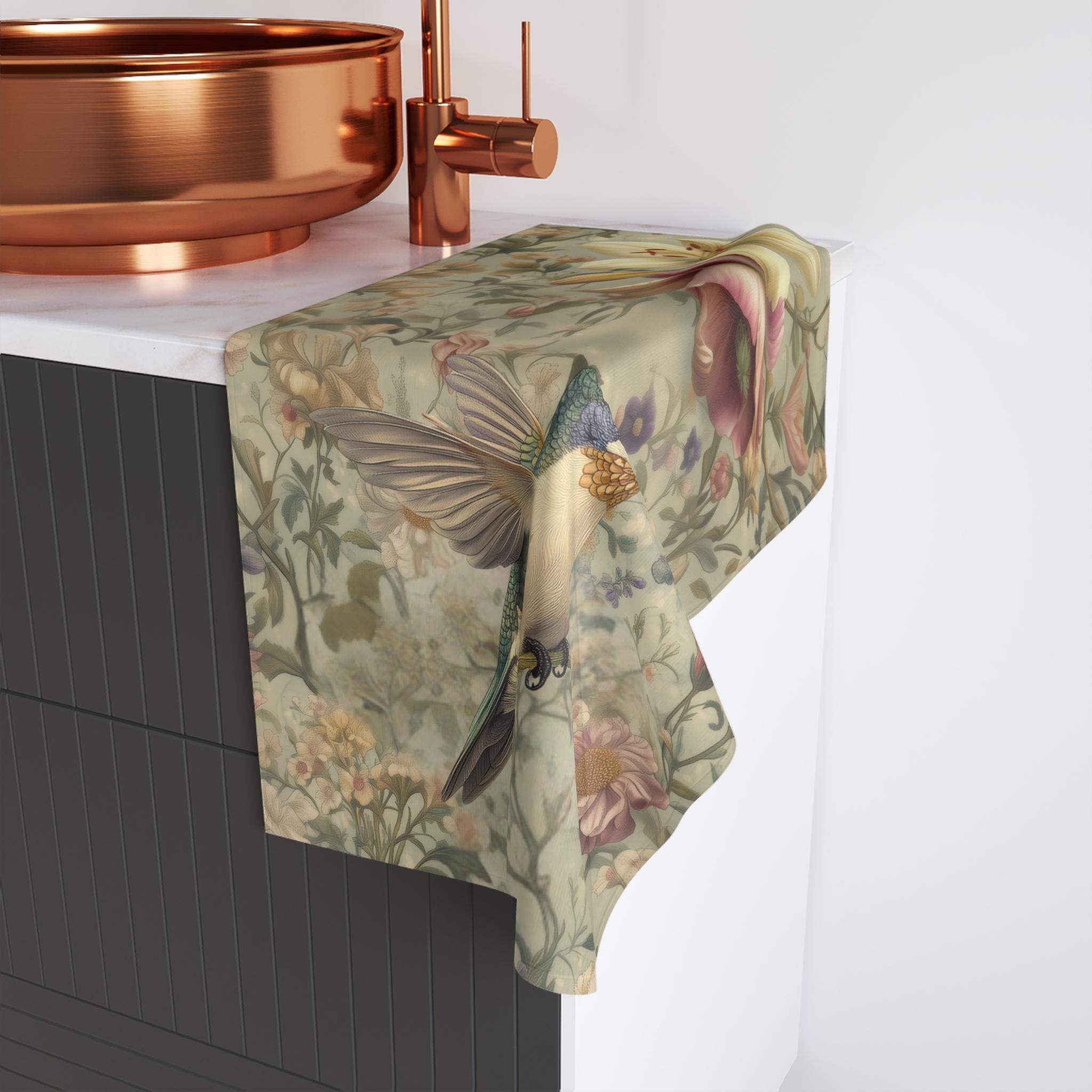 Elegant Hummingbird Hand Towel: Eco-Friendly Bathroom Decor, Nature Lover Gift, Spring Accent
