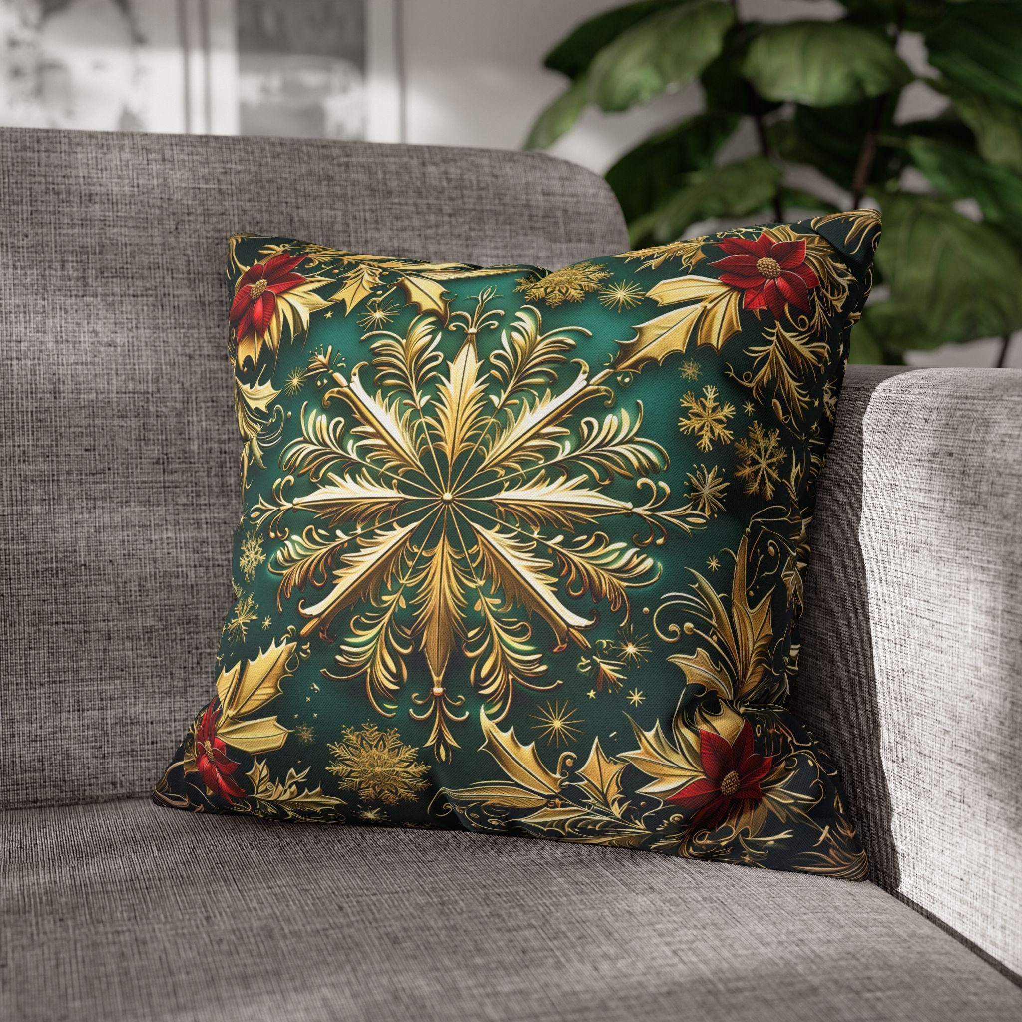 Christmas Snowflake Pillow Cover, Elegant Emerald Green and Gold Design, Luxury Cushion Cover
