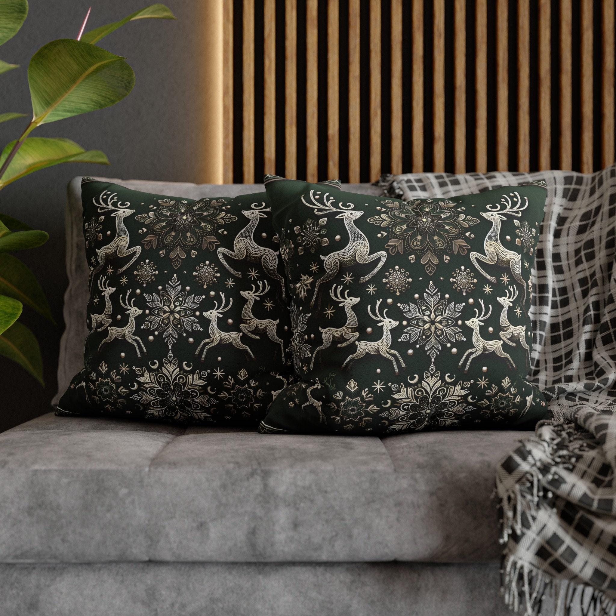 Elegant Emerald Green Throw Pillow Cover with Intricate Snowflakes and Reindeer Design