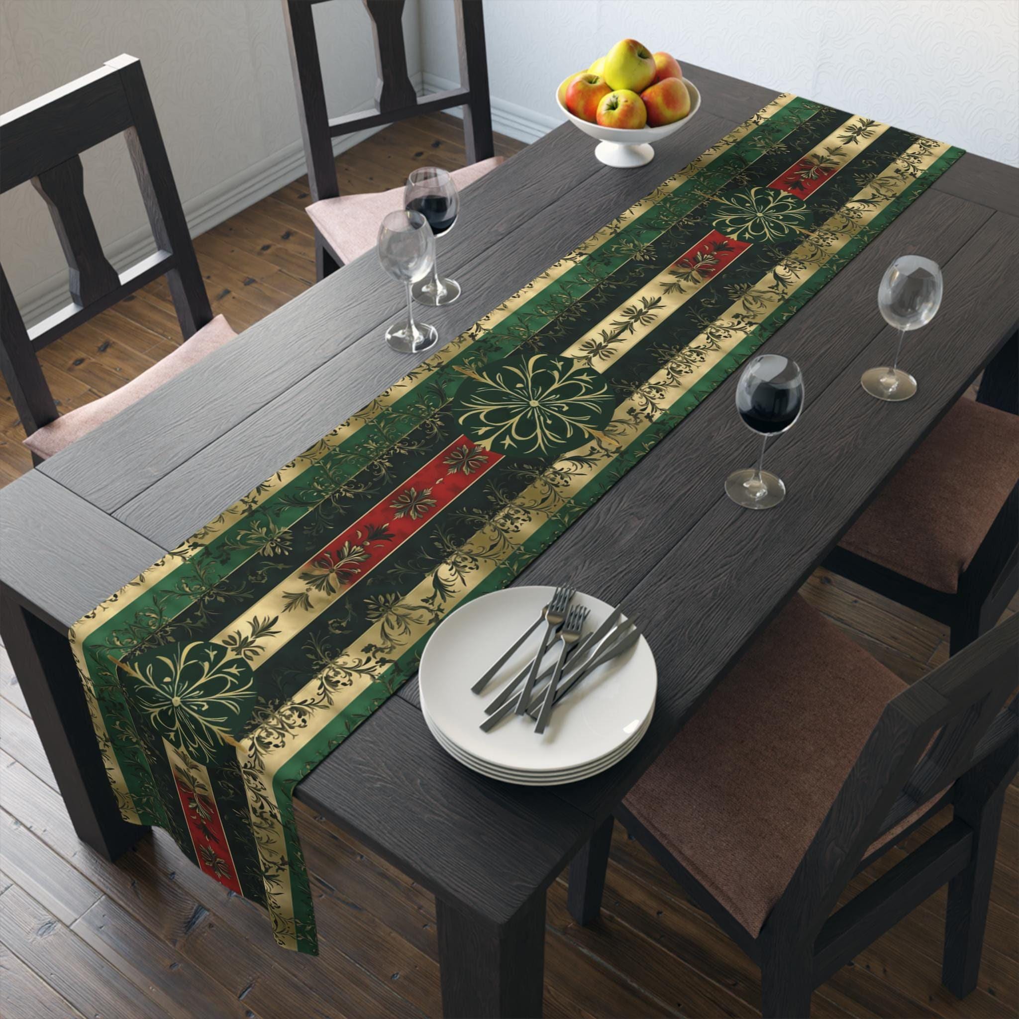 Christmas Table Runner: Festive Holiday Dining Decor with Ornate Leaf Design for Winter Entertaining