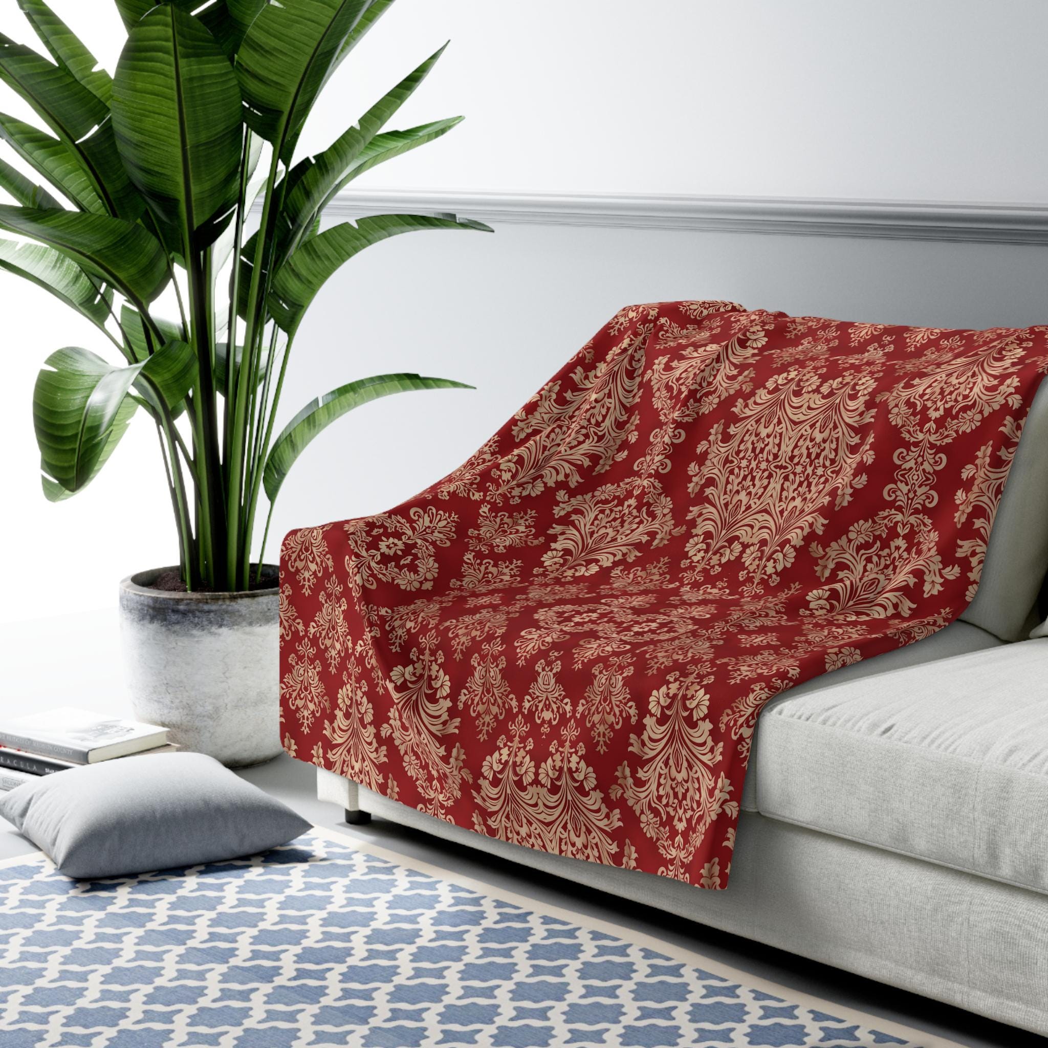 Red & Pale Gold Damask Fleece Throw: Elegant Opulent Bedding