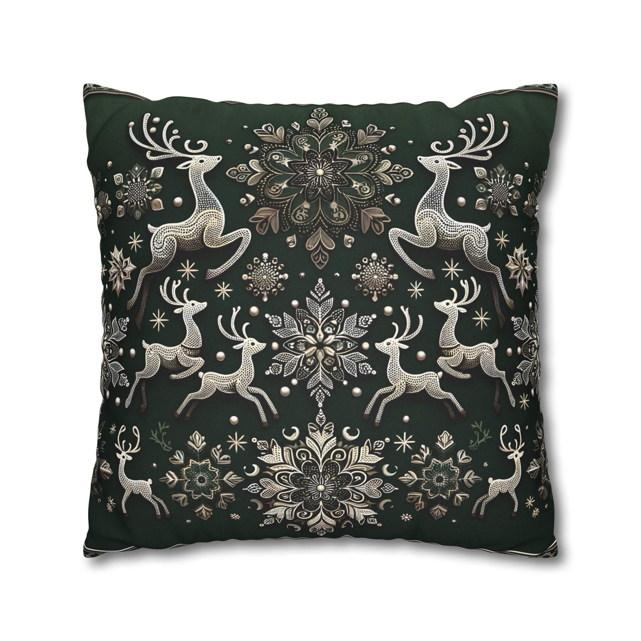 Elegant Emerald Green Throw Pillow Cover with Intricate Snowflakes and Reindeer Design