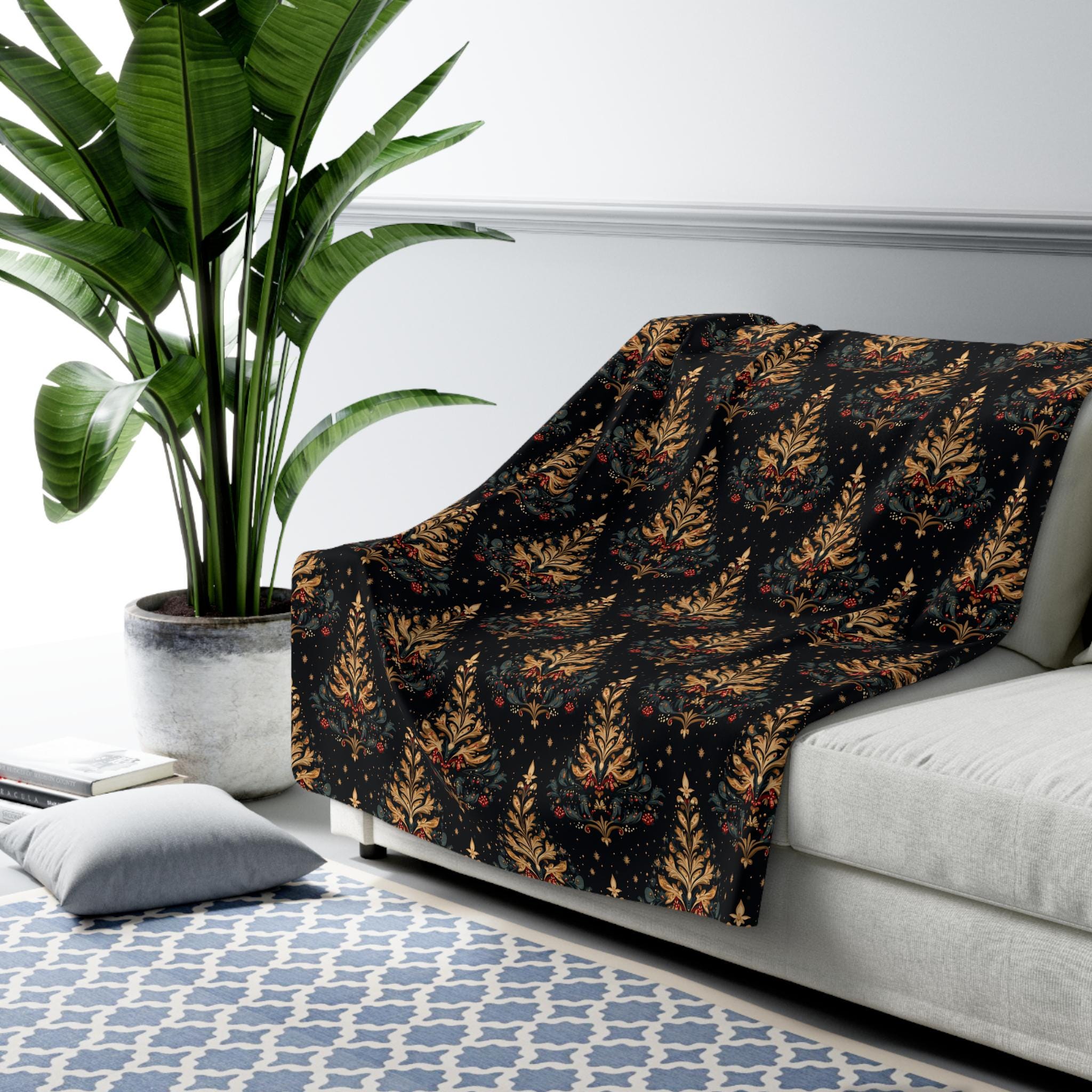 William Morris Christmas Tree Fleece Blanket: Holiday Throw