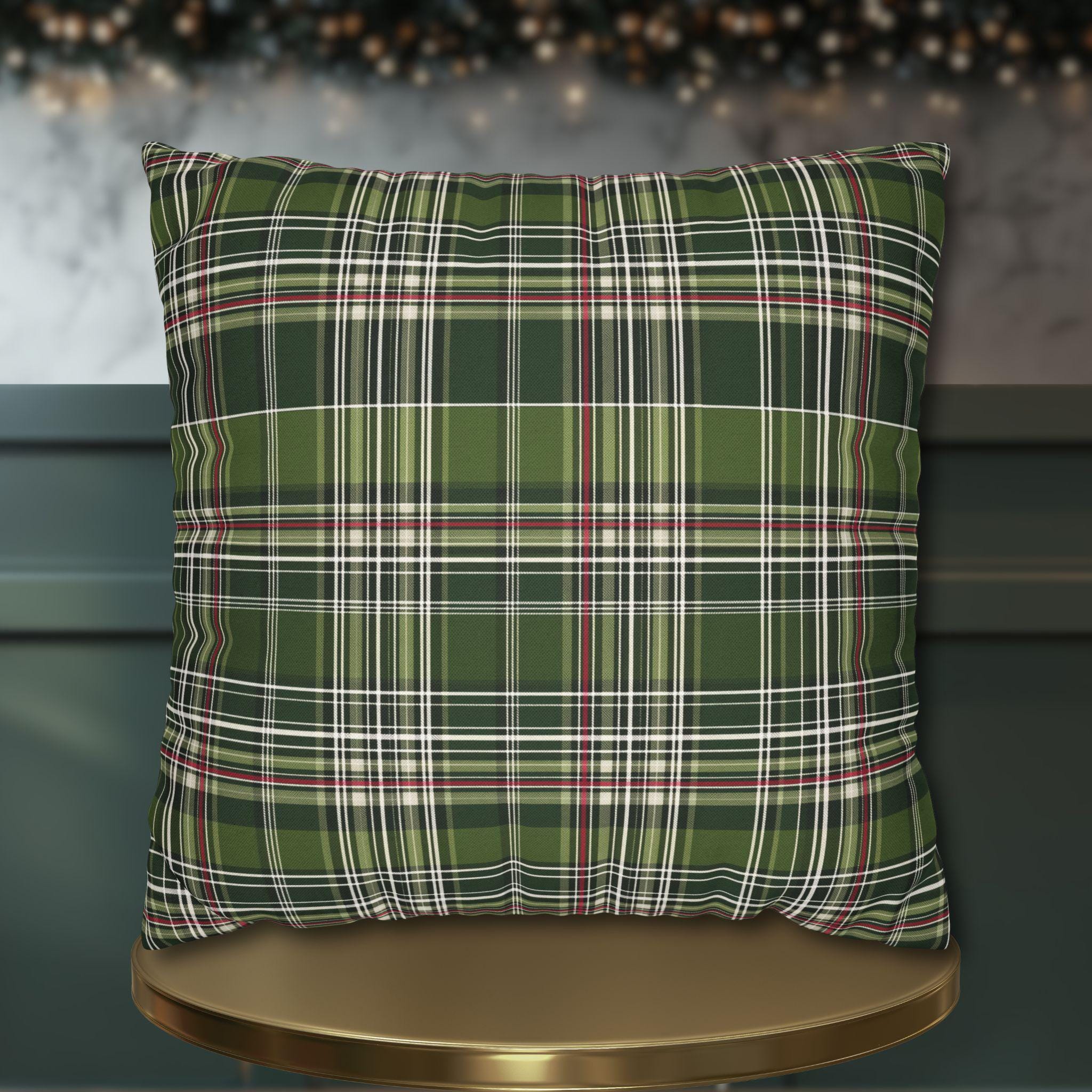 Classic Green Plaid Christmas Pillow Cover: Cozy Holiday Accent for Sofa or Bed