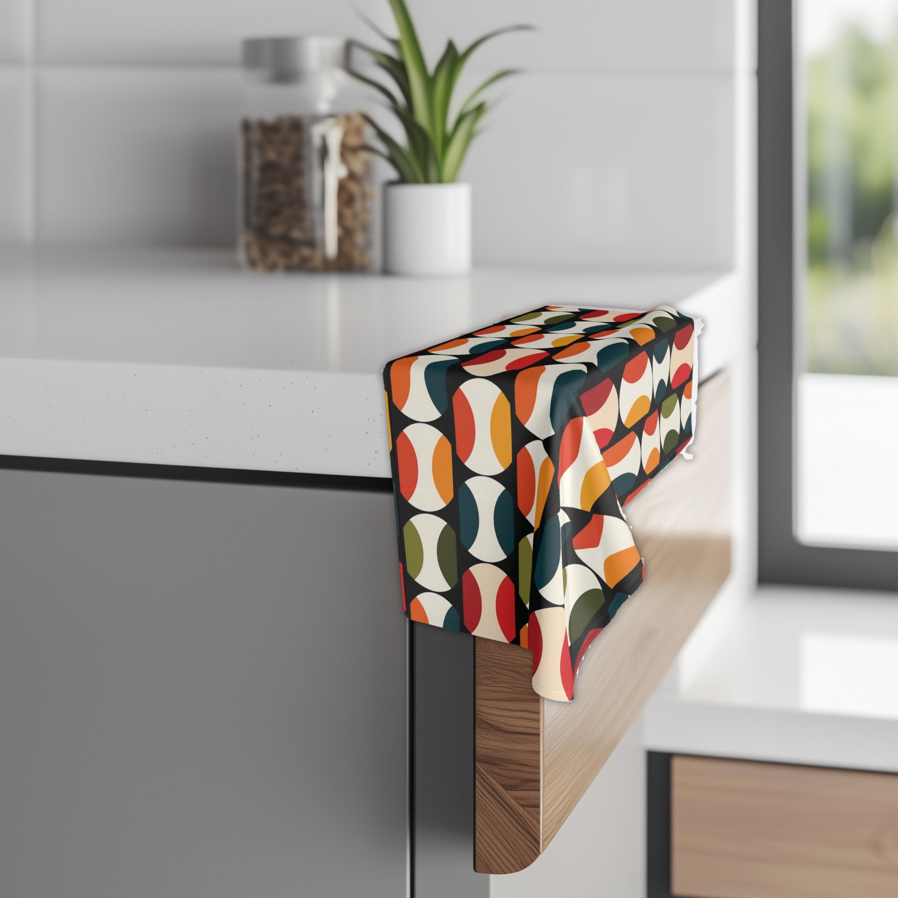 Bauhaus Hand Towel: Retro Mid Century Modern Bold Geometric Design