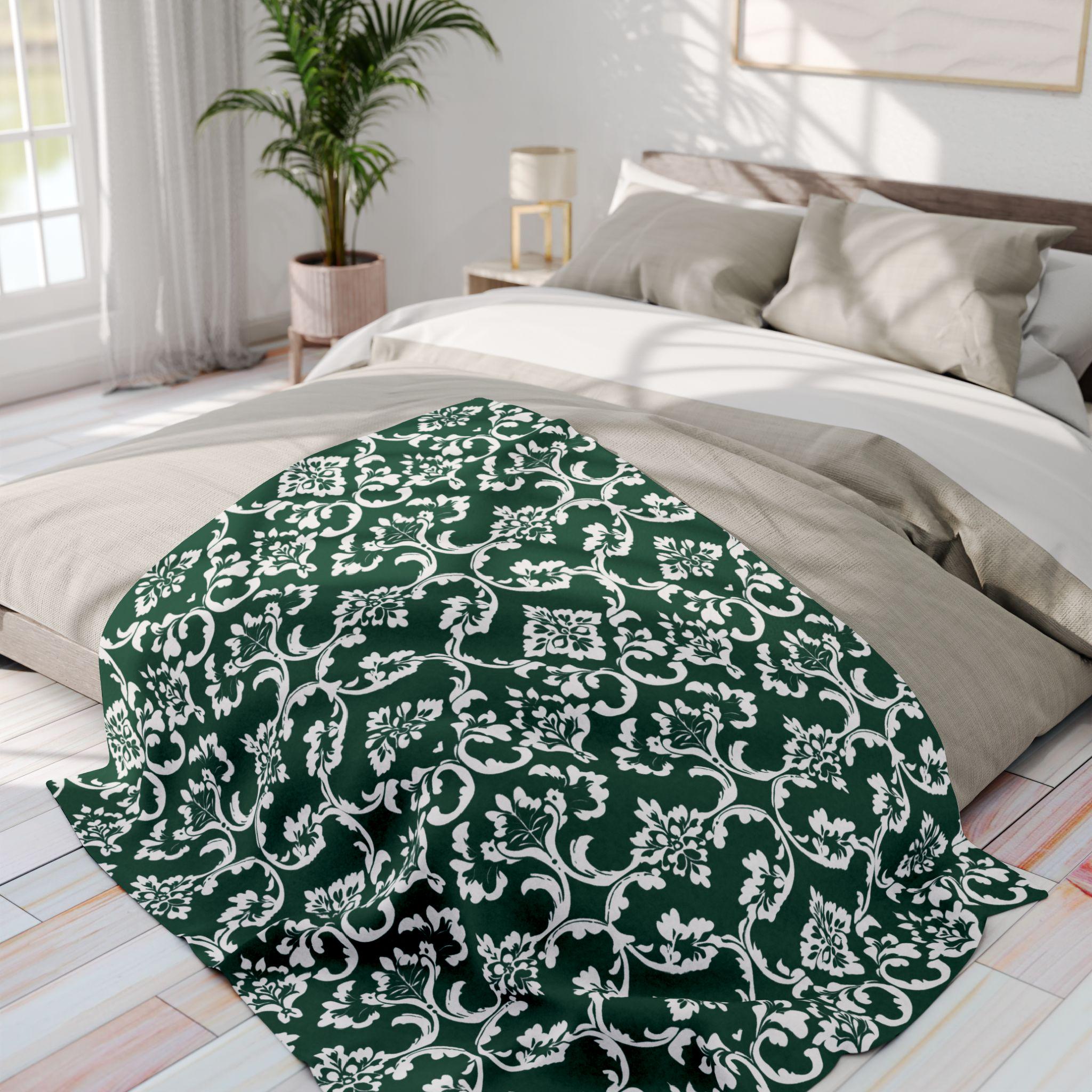 Kelly Green Damask Fleece Blanket: Elegant Floral Throw