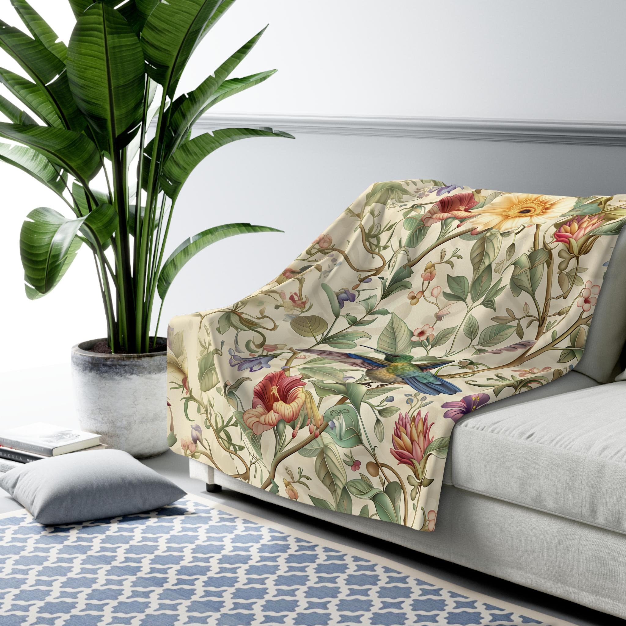 William Morris Inspired Hummingbird Fleece Throw Blanket with Elegant Floral Design