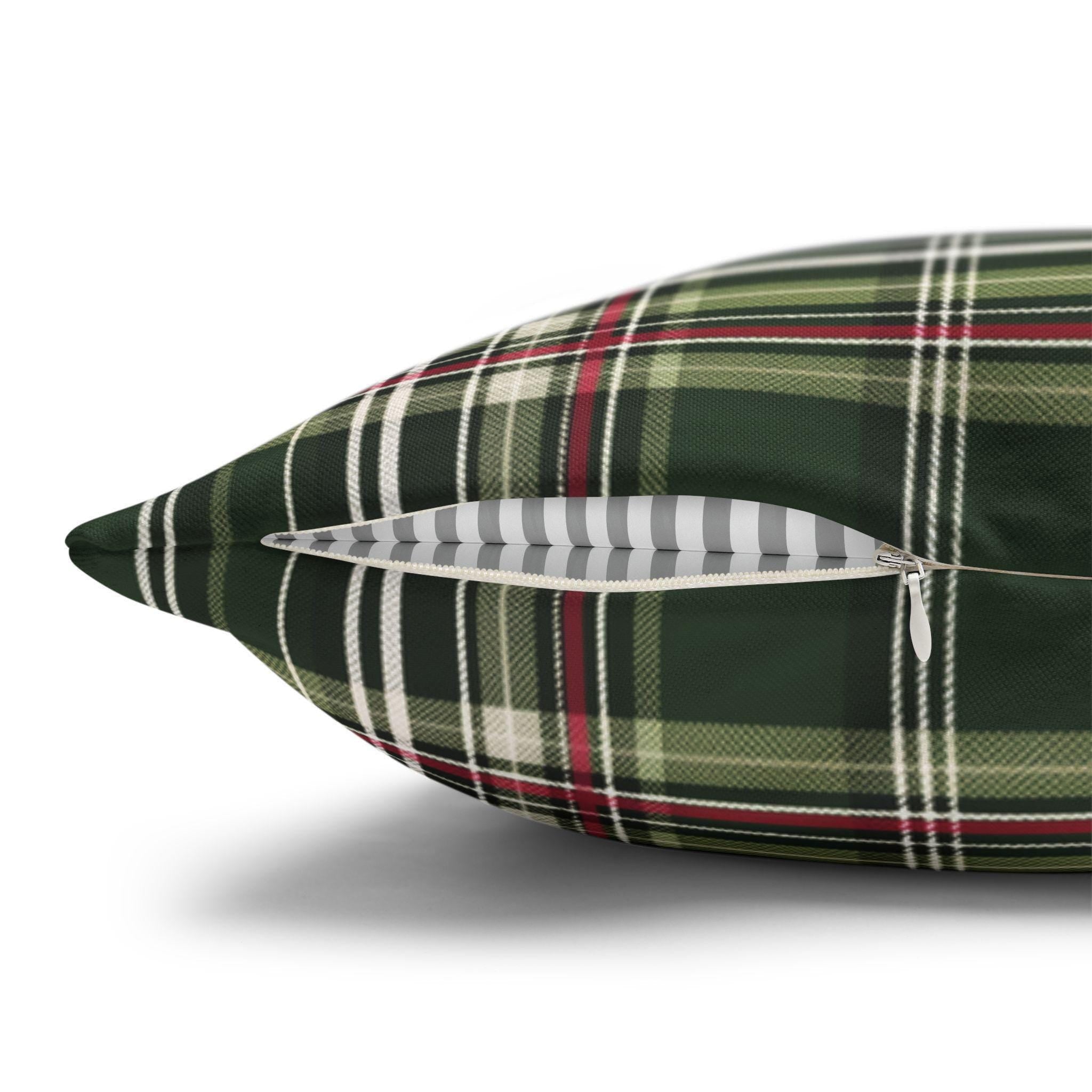 Classic Green Plaid Christmas Pillow Cover: Cozy Holiday Accent for Sofa or Bed