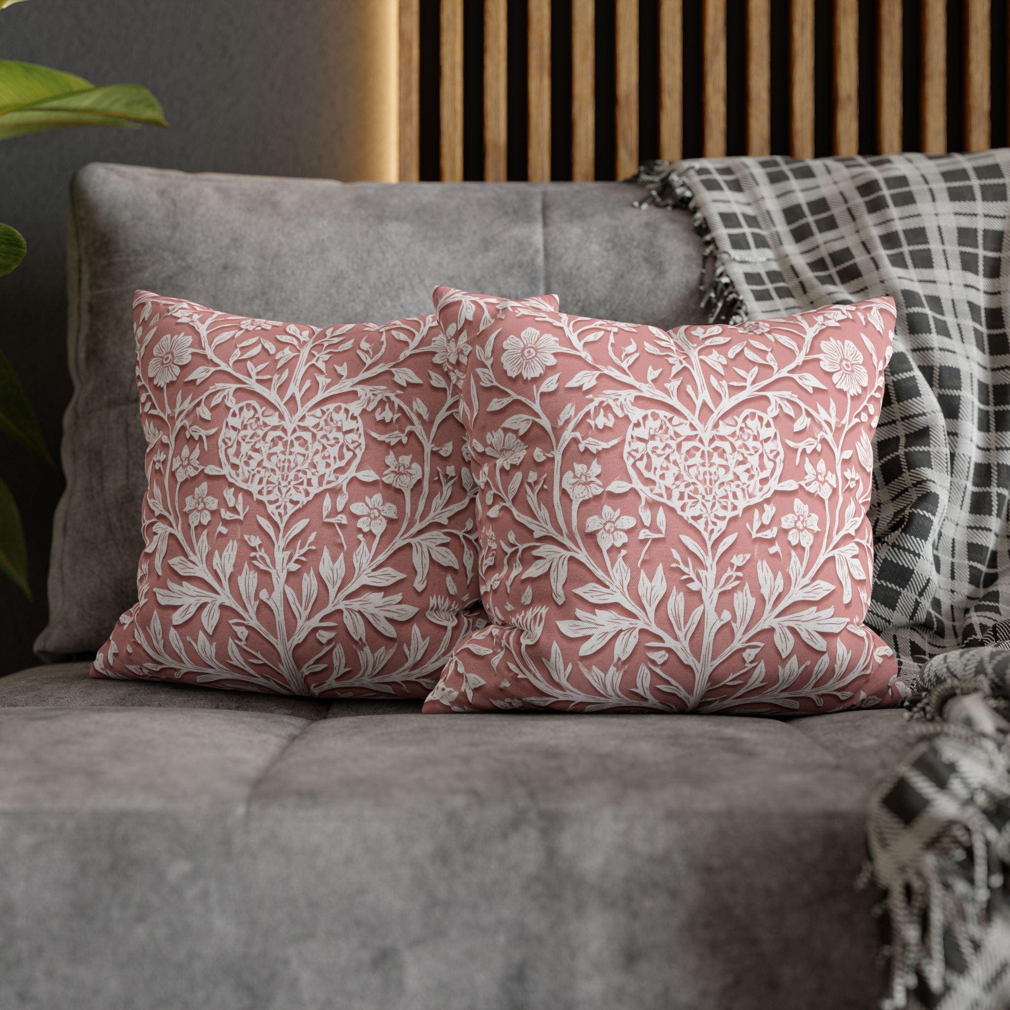 William Morris Inspired Heart & Blooms Pillow Cover: Faux Lace Botanical Design