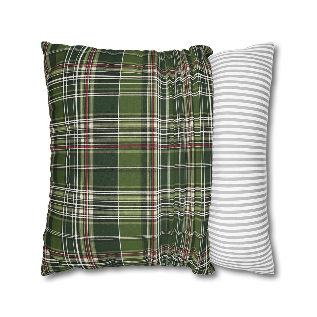 Classic Green Plaid Christmas Pillow Cover: Cozy Holiday Accent for Sofa or Bed