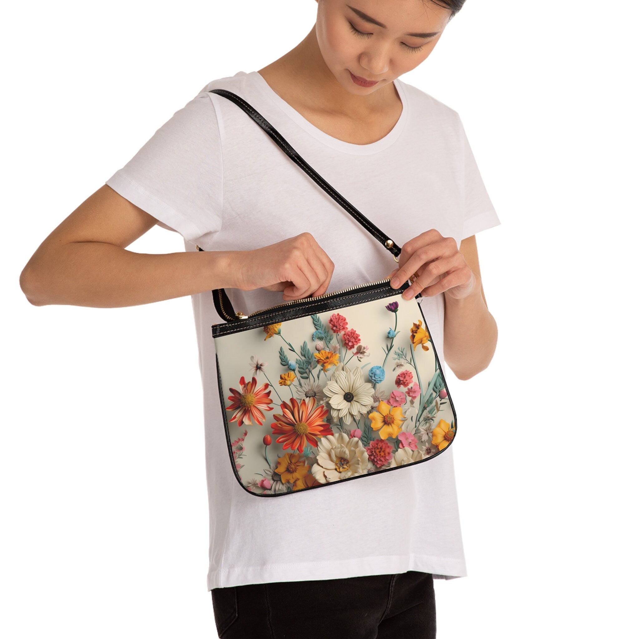 Vintage-Inspired Floral Faux Leather Shoulder Bag: Chic Accessory for Women