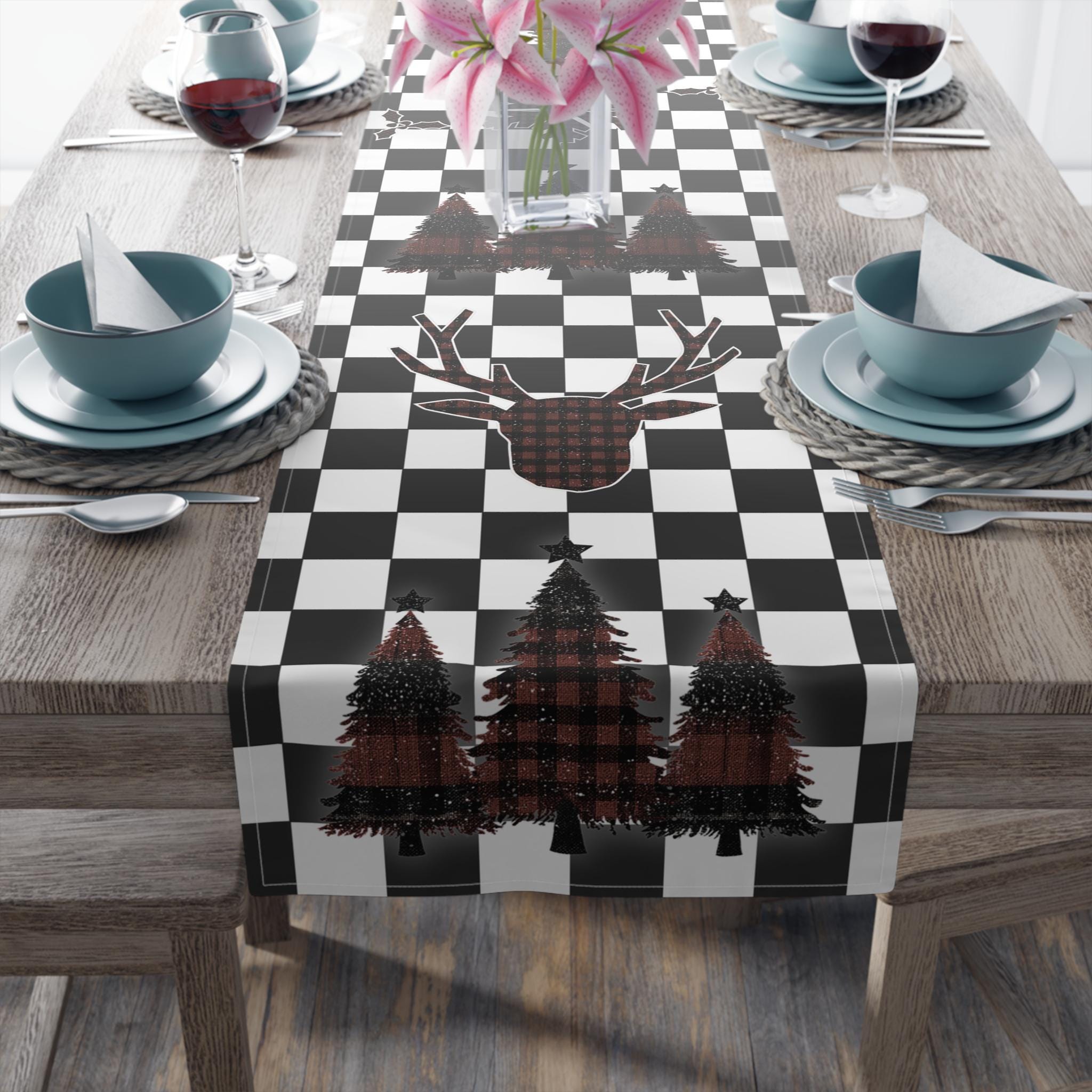 Plaid Christmas Icon Checkered Table Runner:  Modern Twist on Classic Holiday Decor