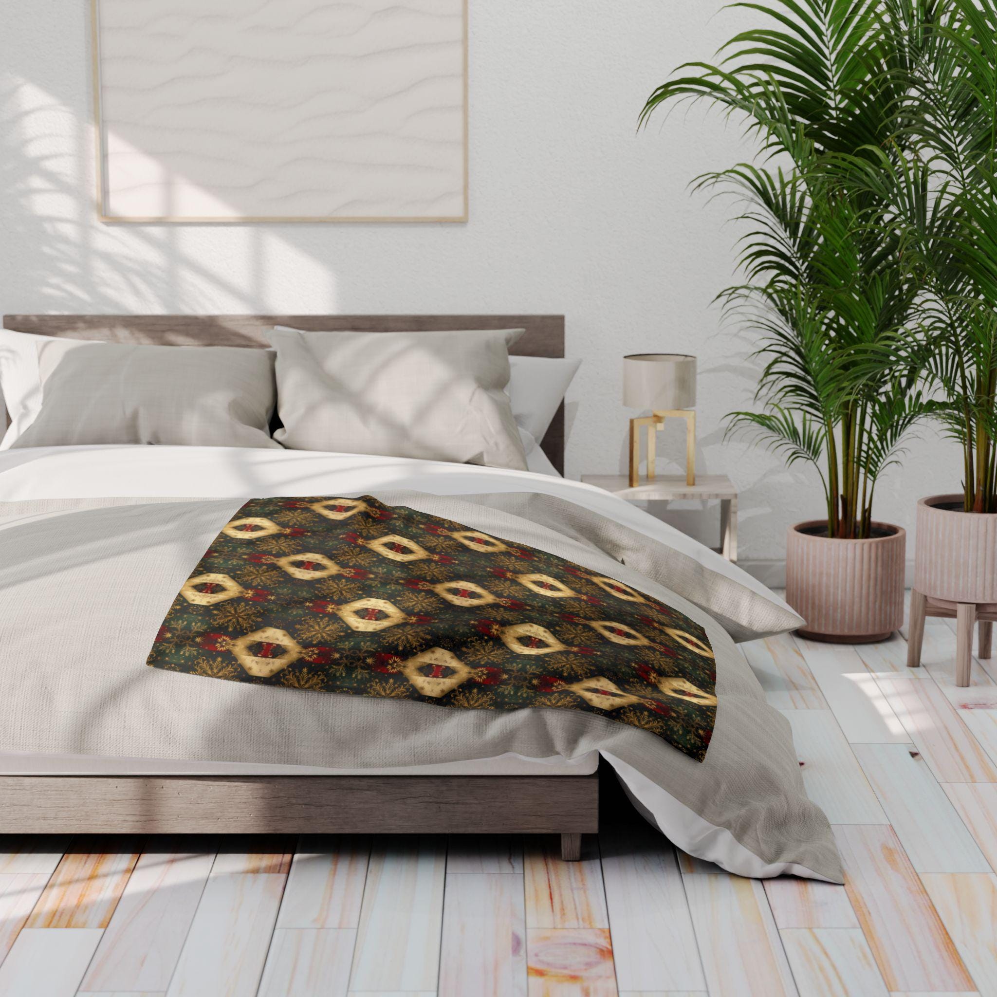 Elegant Christmas Arctic Fleece Throw Blanket - Gold Snowflakes on Green, Charcoal & Red