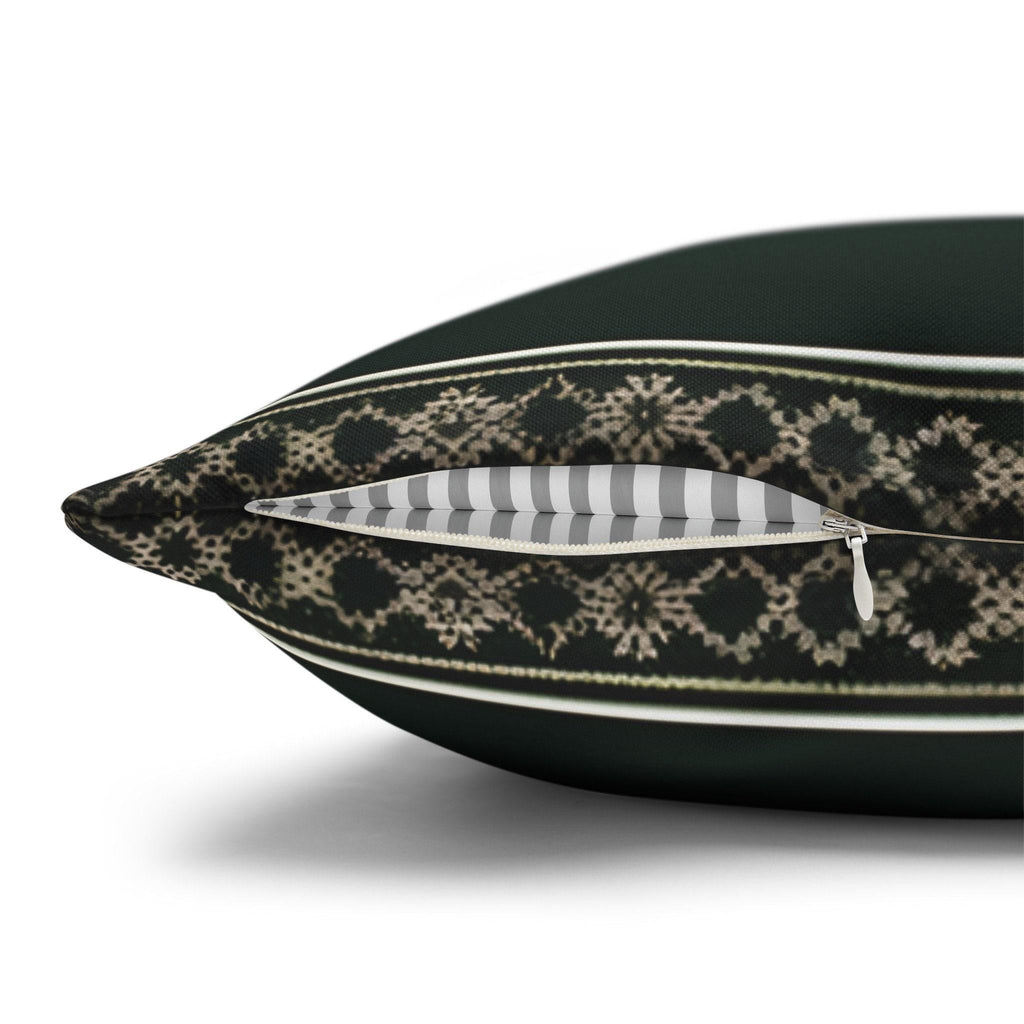 Elegant Emerald Green Throw Pillow Cover with Intricate Snowflakes and Reindeer Design