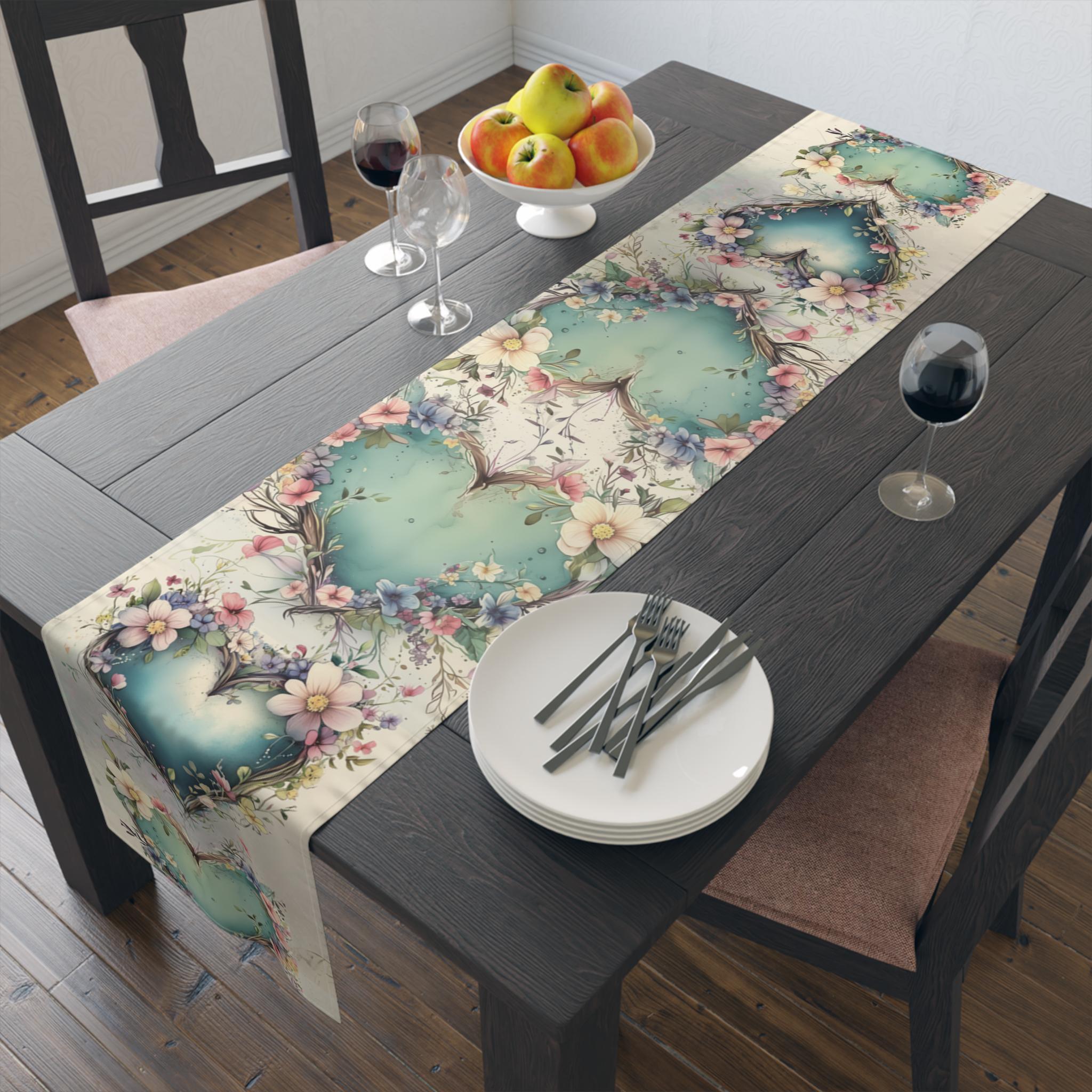 Romantic Floral Heart Table Runner: Elegant Wedding Decor & Dining Accessory for Special Occasions