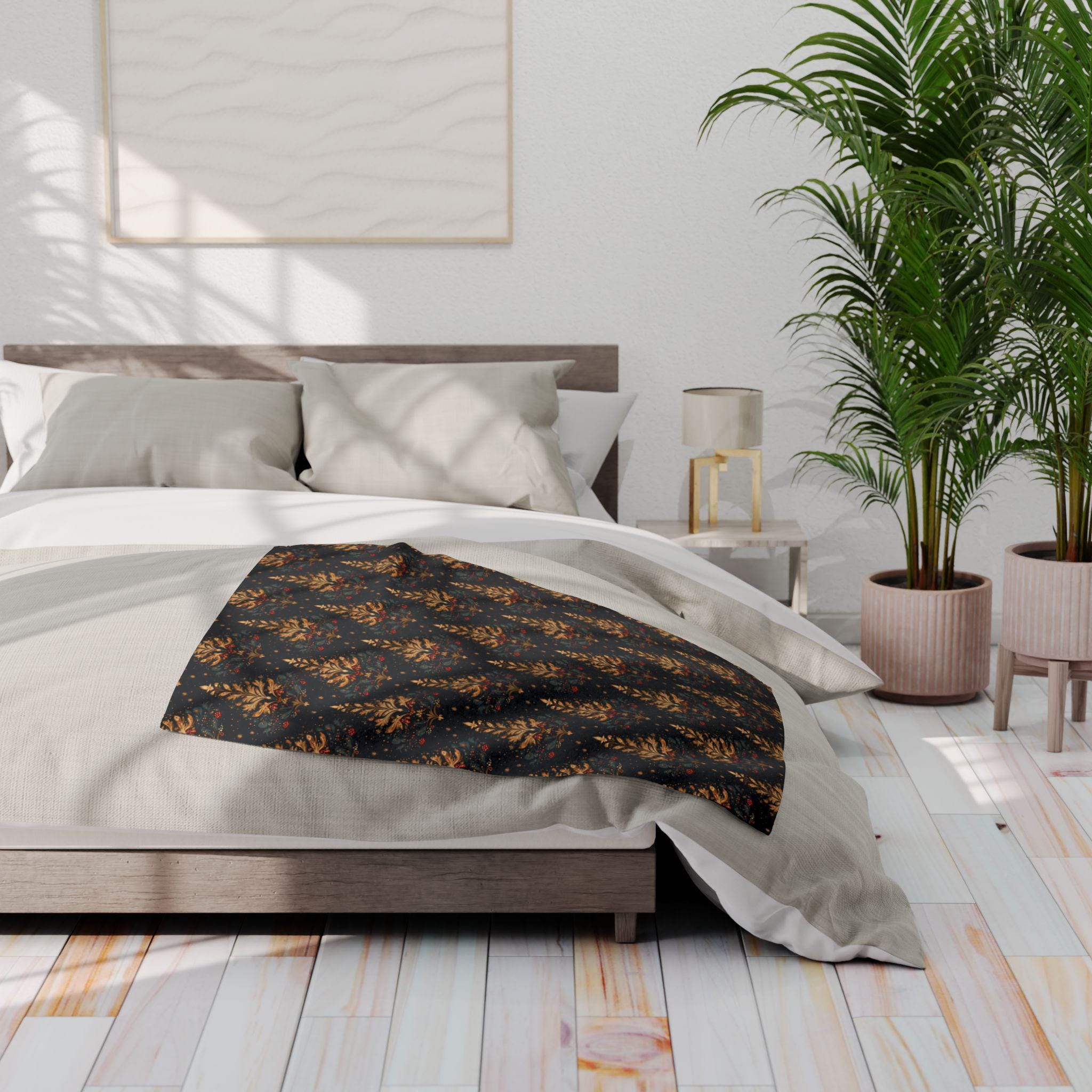 William Morris Christmas Tree Fleece Blanket: Holiday Throw