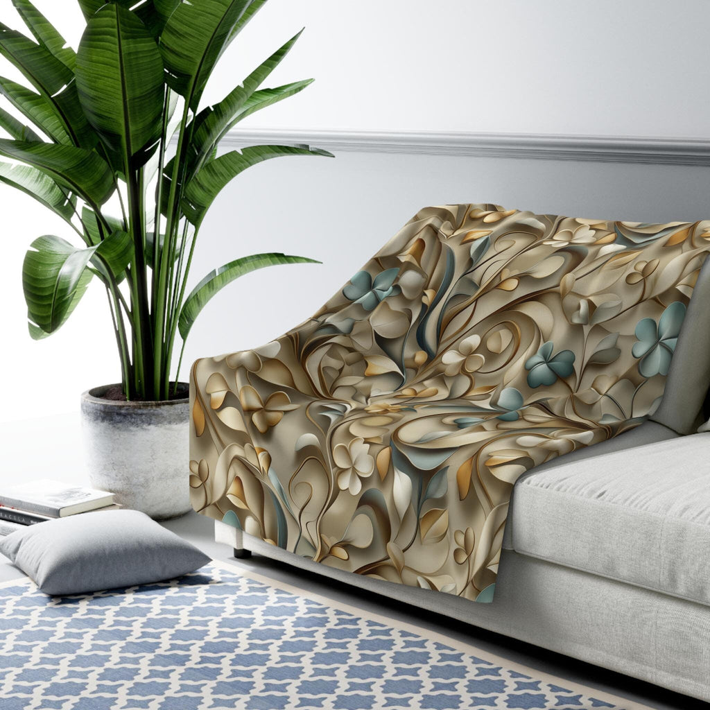 Elegant St. Patrick's Day Shamrock Throw: William Morris Inspired Irish Fleece Blanket for Home Decor