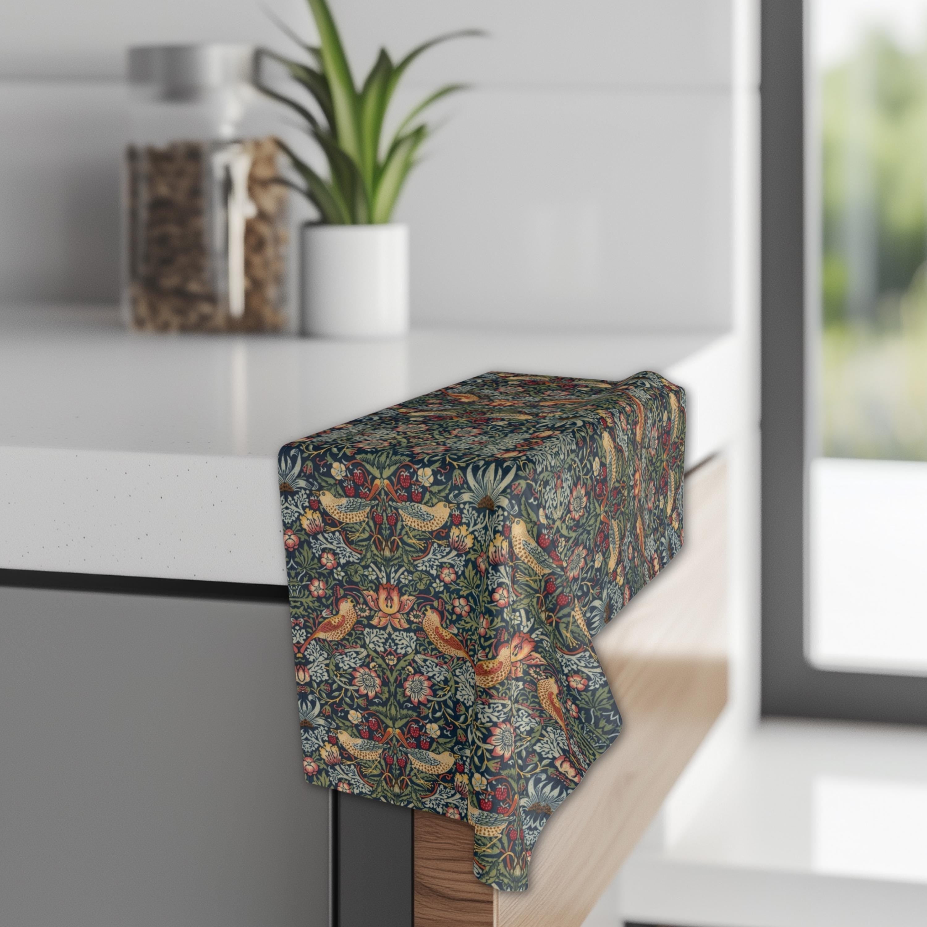 Strawberry Thief Heritage Hand Towel: William Morris Classic Reimagined