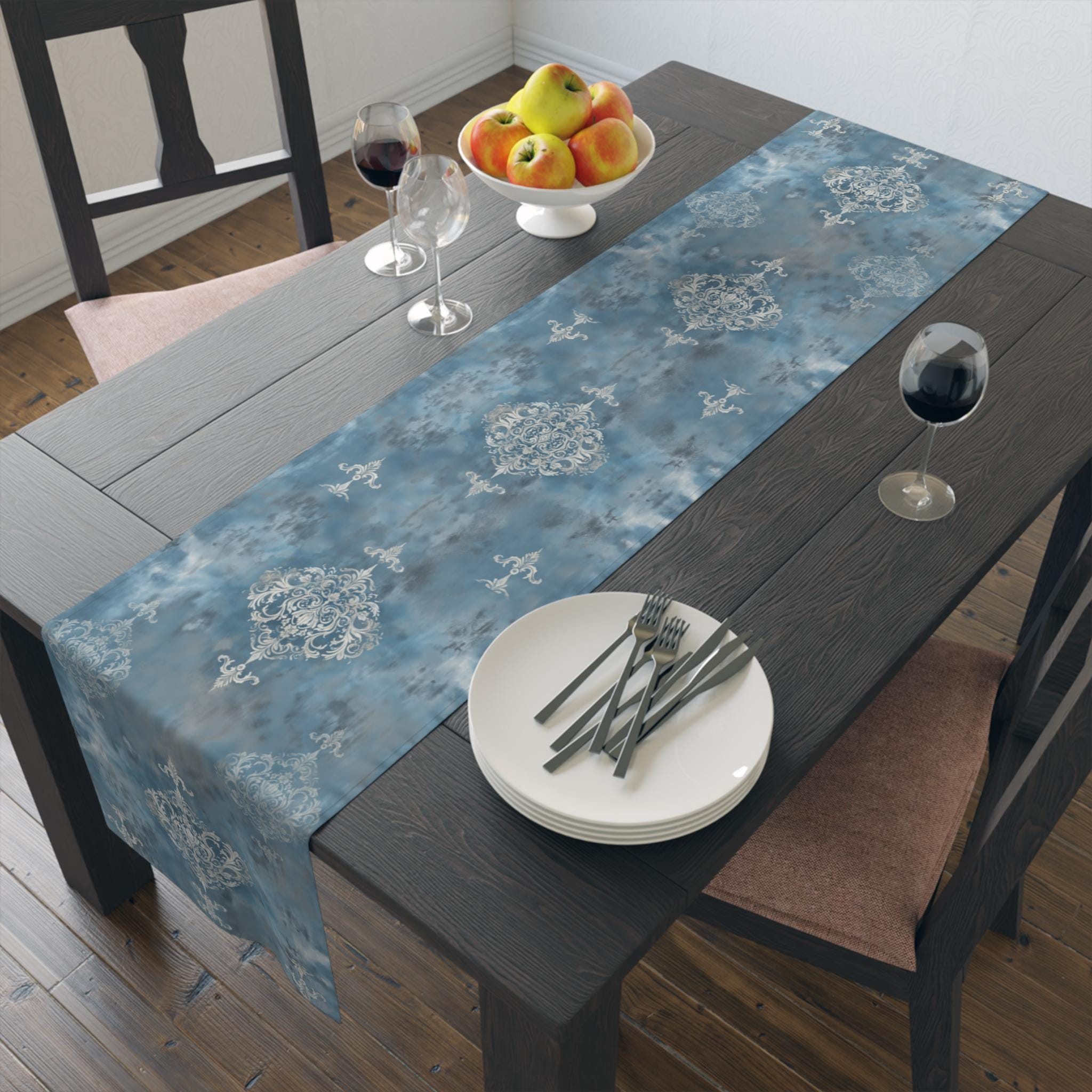 Elegant Silvery White Damask Table Runner: Soft Blue & Gray Classic Pattern for Sophisticated Dining